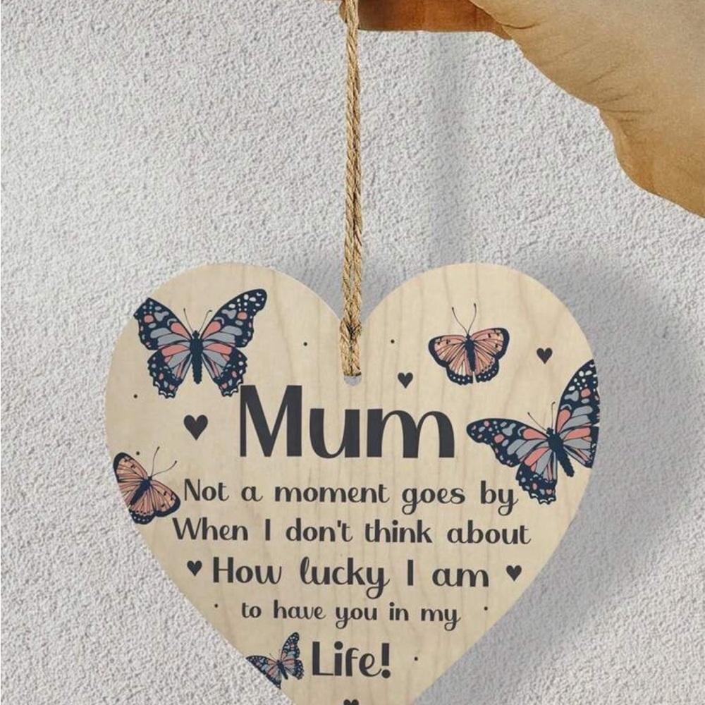 Mom Wooden Heart Hanging - Picture 4 of 6